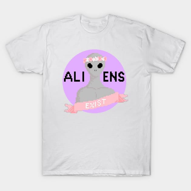aliens believe : we are real and exist T-Shirt by hot_issue